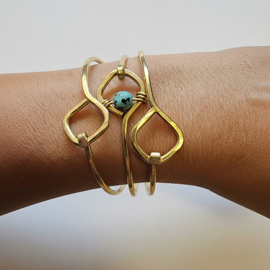 The Gemstone Rhombus Geometric Hook Bangle