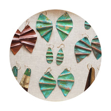 Load image into Gallery viewer, Scalloped Patina Earrings Brass
